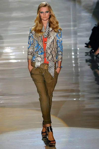 Look 7
